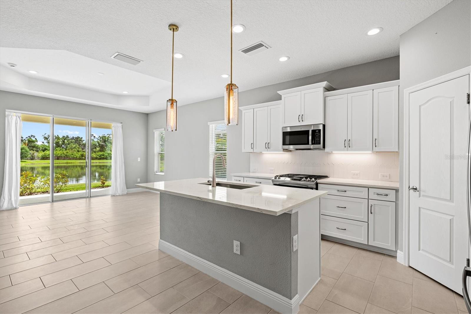 SILVERLEAF PH IV - Residential