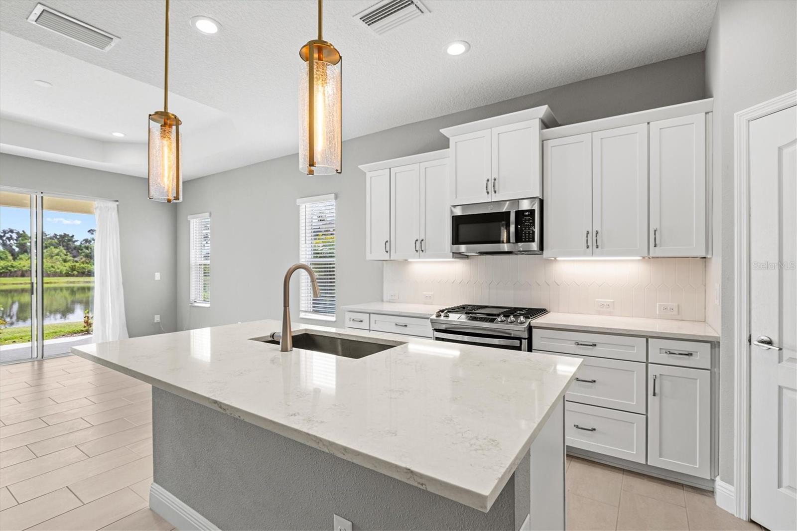 SILVERLEAF PH IV - Residential