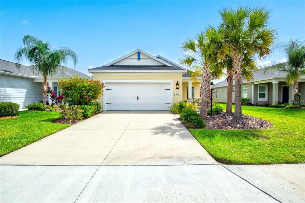 Photo of 3714 Woodmont Drive, Parrish, FL 34219 (MLS # A4689917)