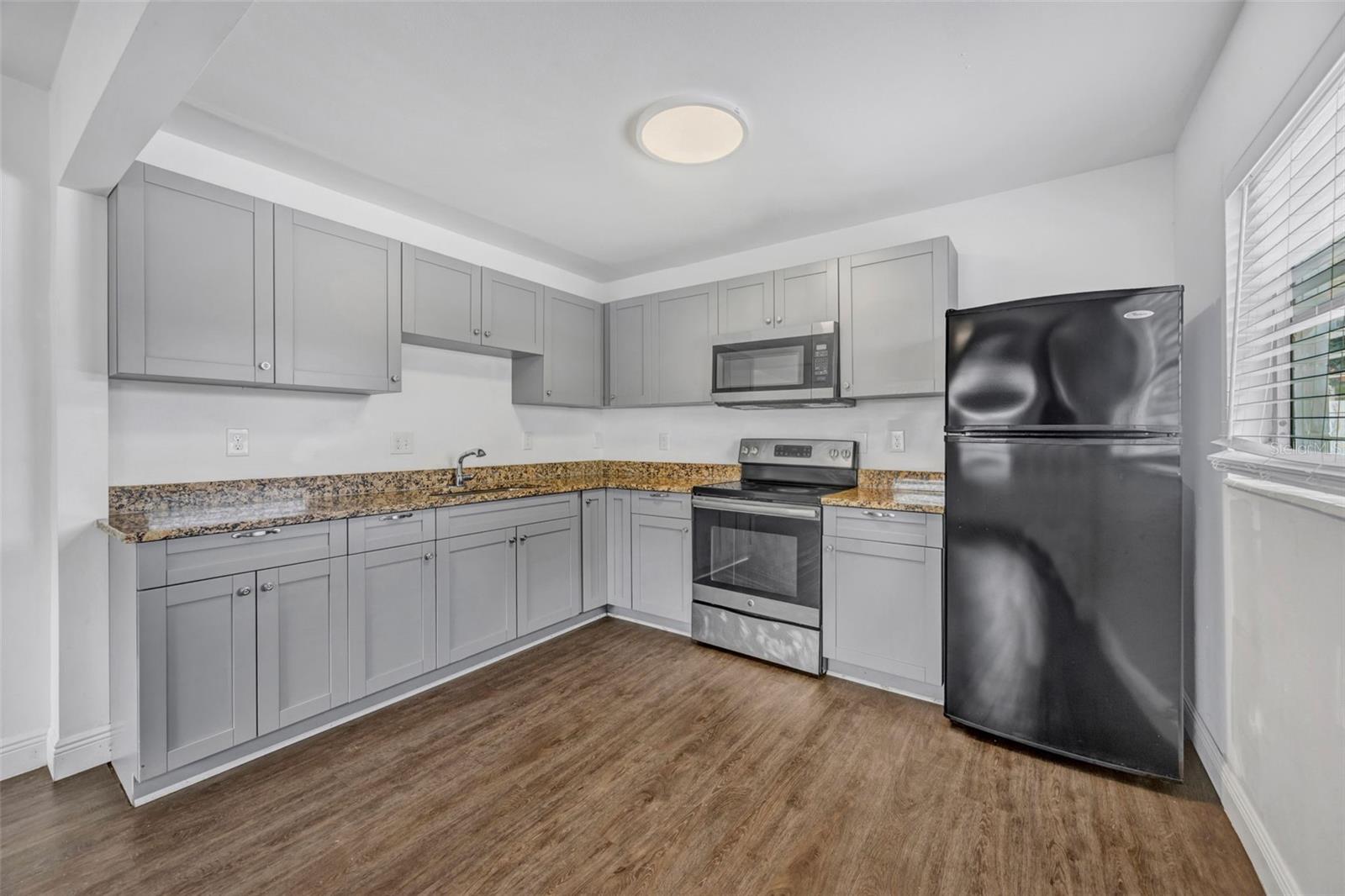 HOMELANDS - Residential