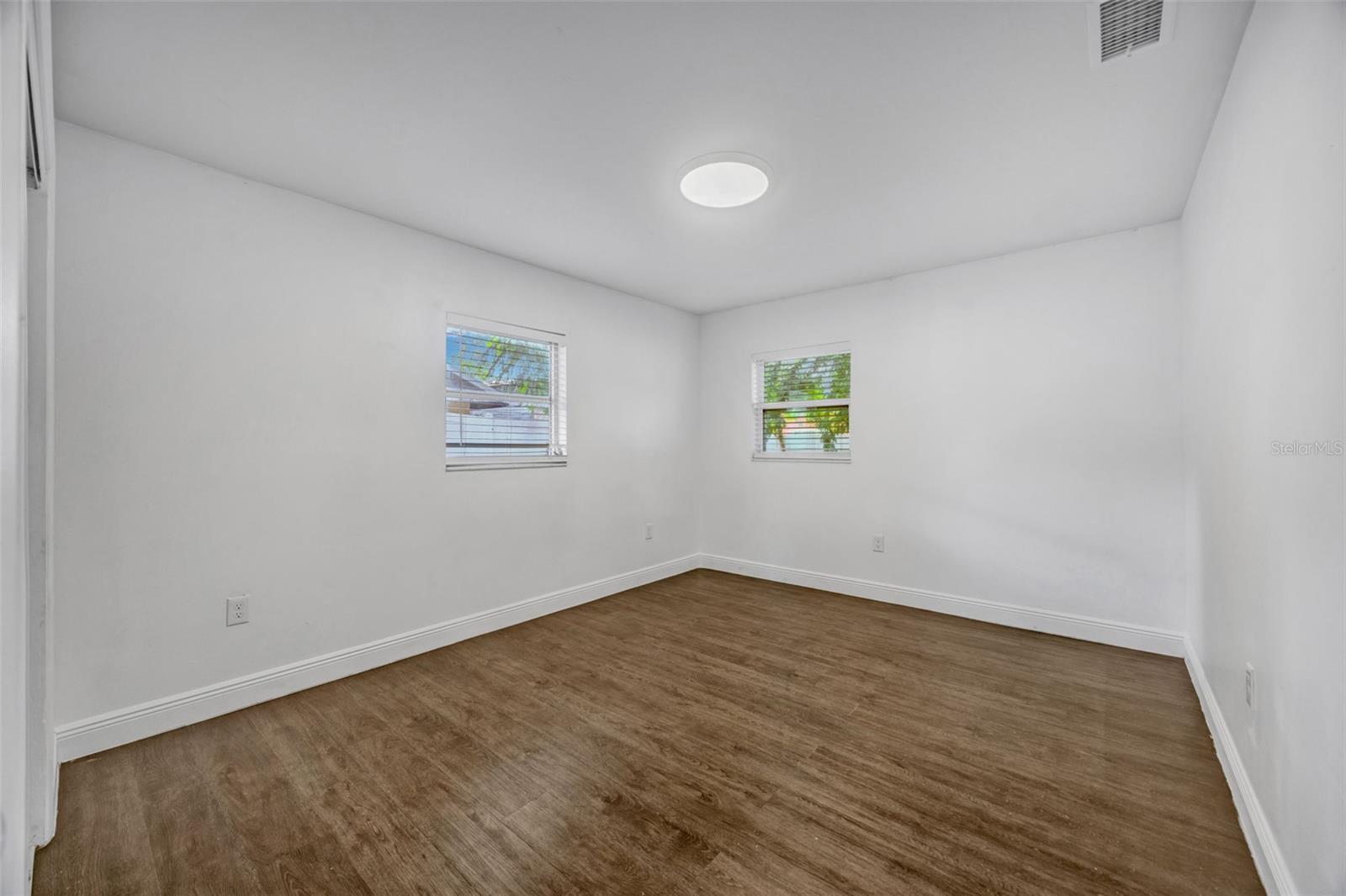 HOMELANDS - Residential