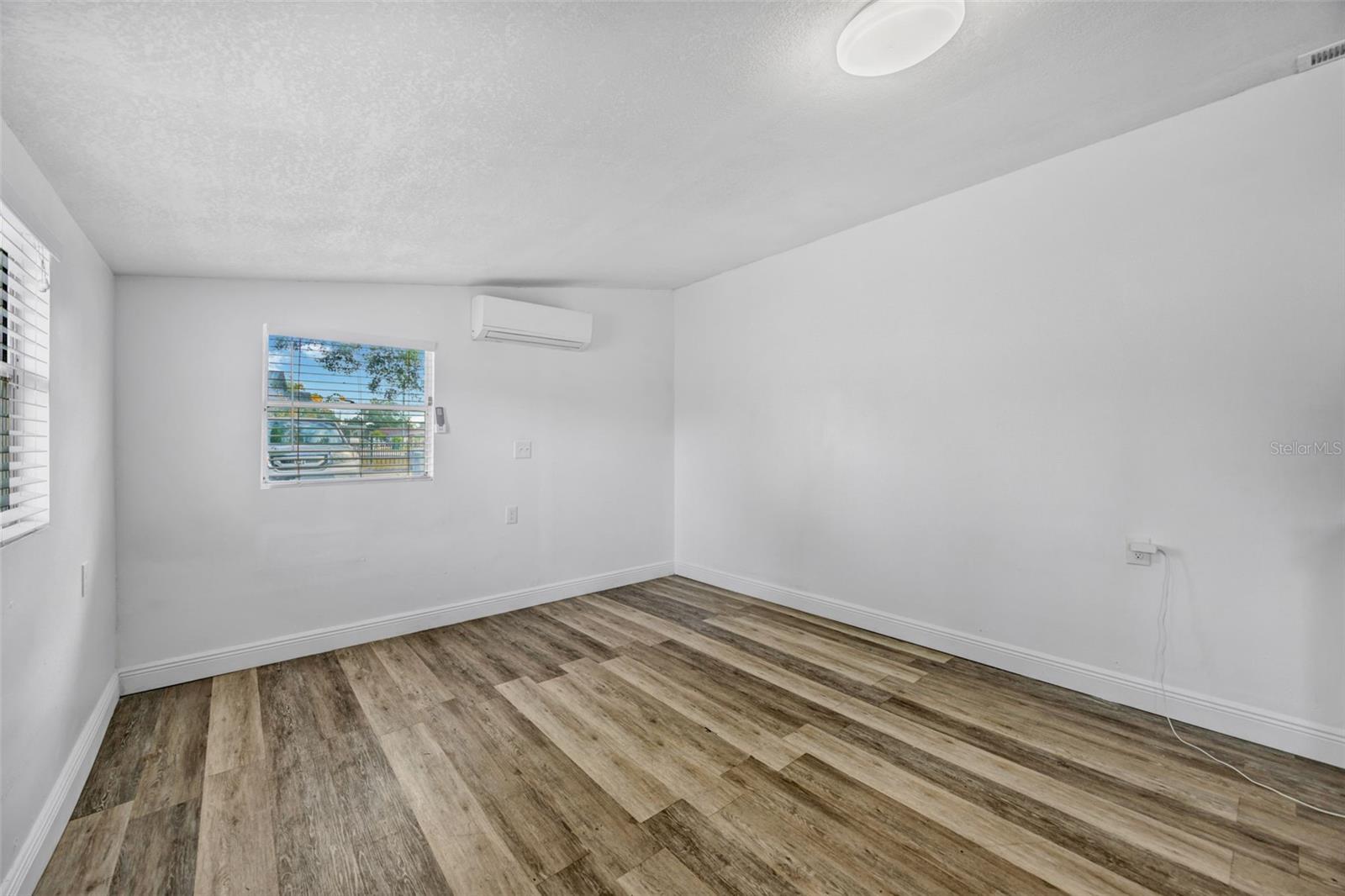 HOMELANDS - Residential