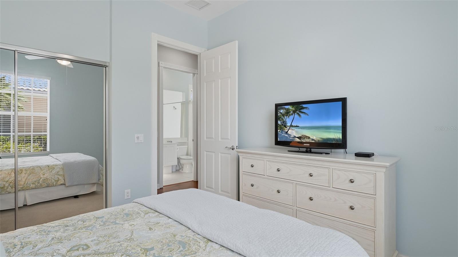 VILLAGEWALK - Residential