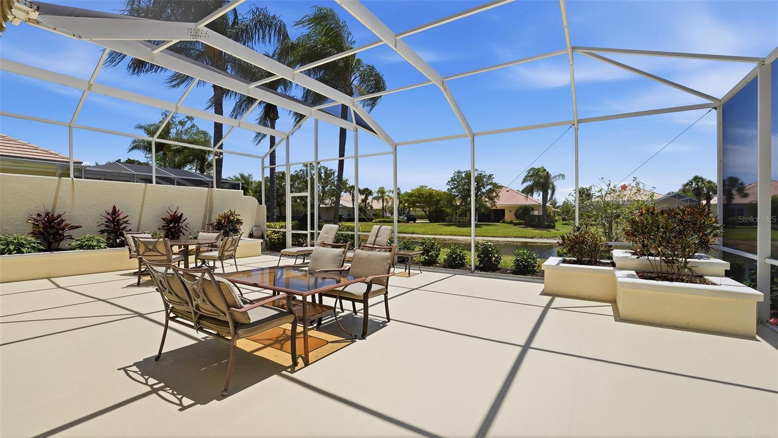 VILLAGEWALK - Residential