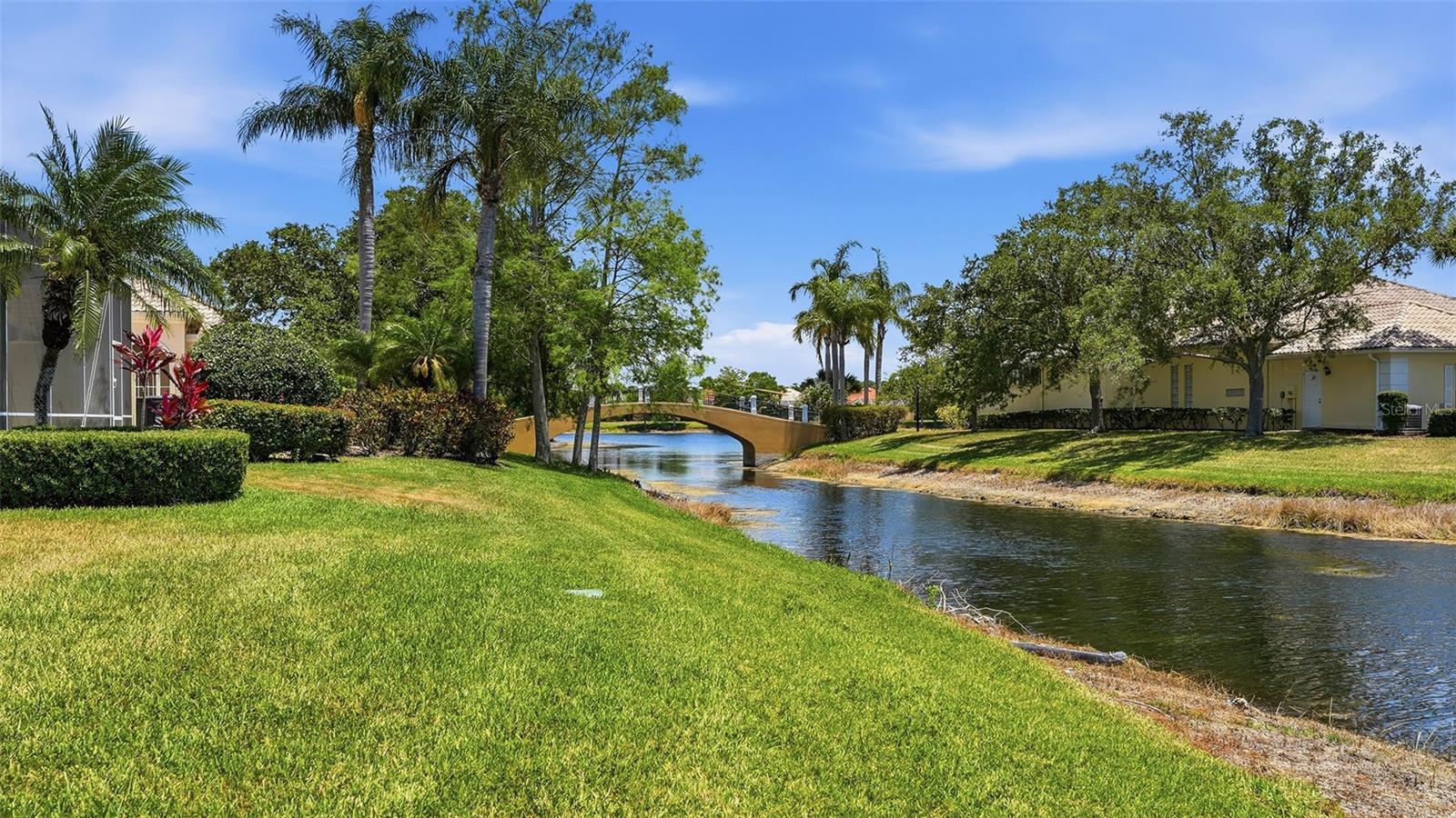 VILLAGEWALK - Residential