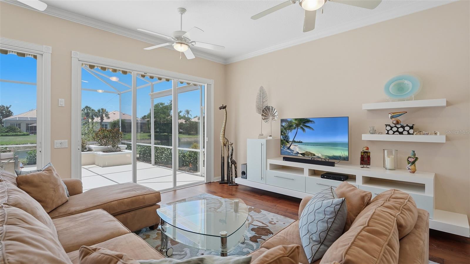 VILLAGEWALK - Residential