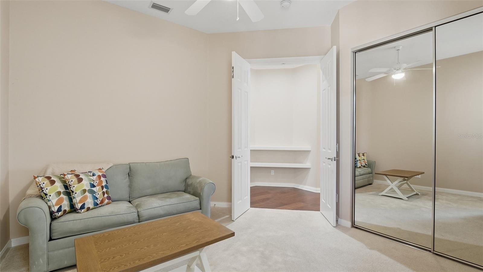 VILLAGEWALK - Residential