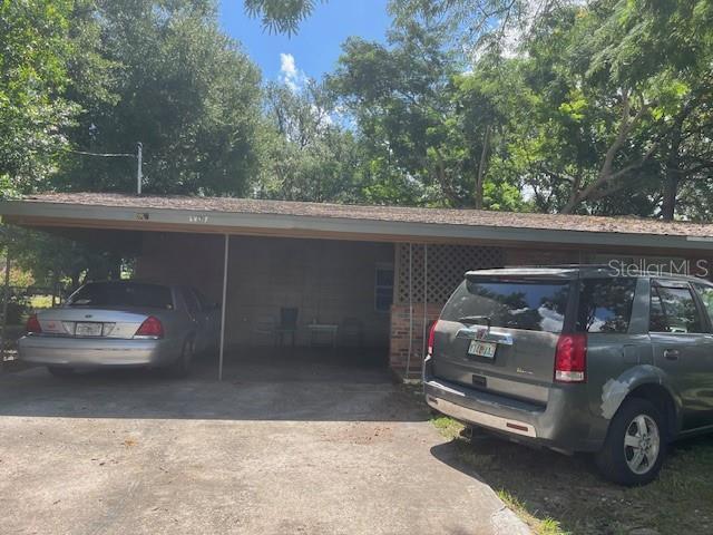 1807 N POWERS DRIVE