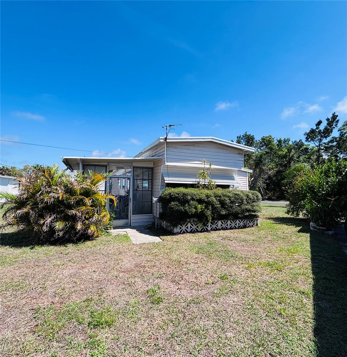 BROOK TO BAY - Residential