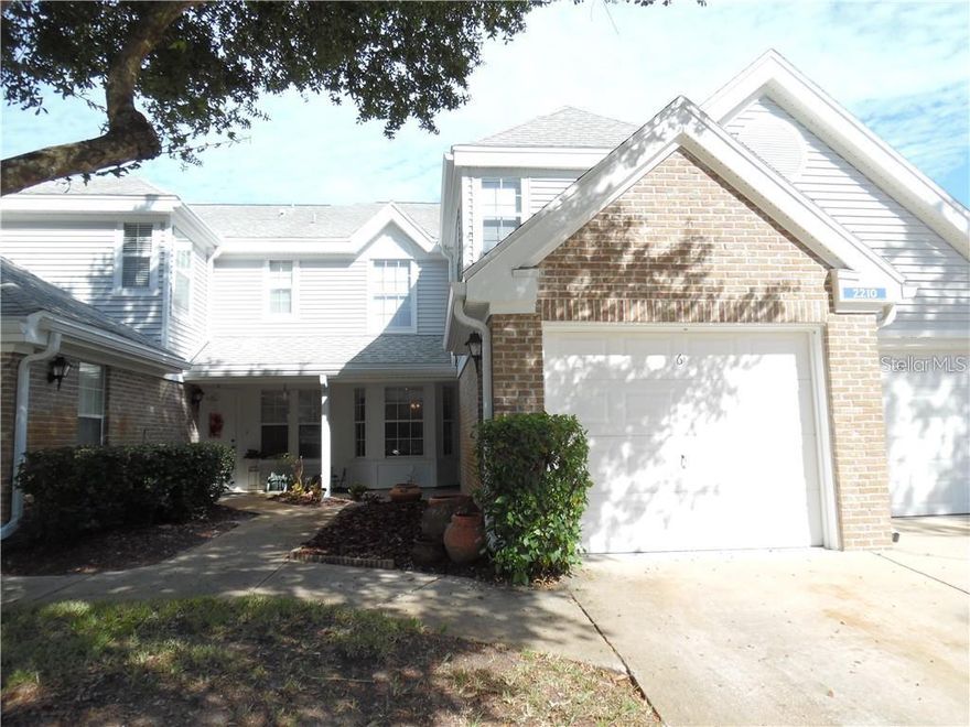 Charming 3 bedroom with 1 car garage townhome in Coach Homes at Mariners Village has a spacious kitchen with a breakfast nook perfect for your morning coffee and has plenty of counter space The dining area sits off of the kitchen and has glass doors leading out to the enclosed lanai for great lighting. It's close to Airport, 528, 408, shopping, restaurants,Downtown and more. See it today!