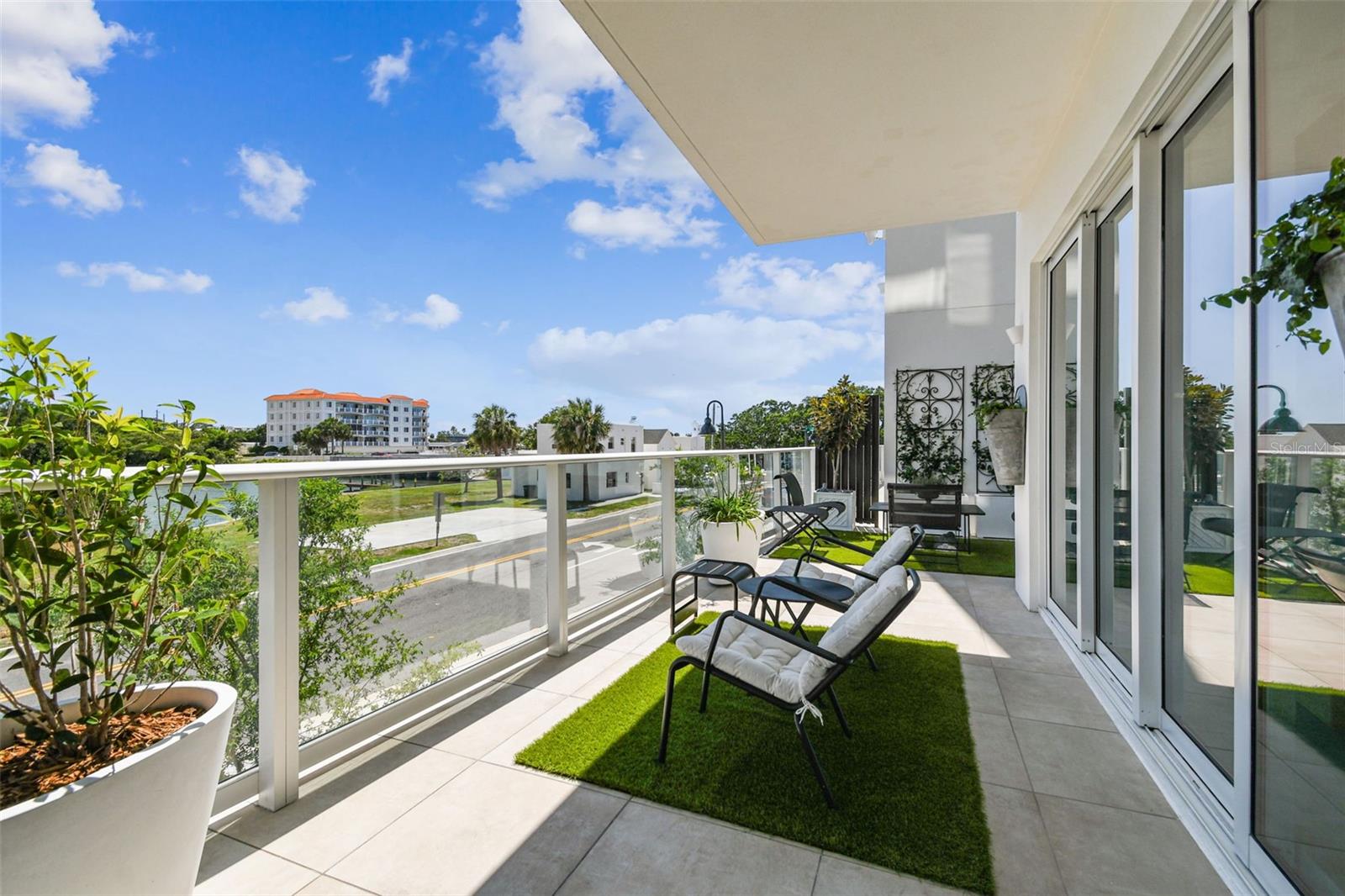 SERENA BY THE SEA CONDO - Residential