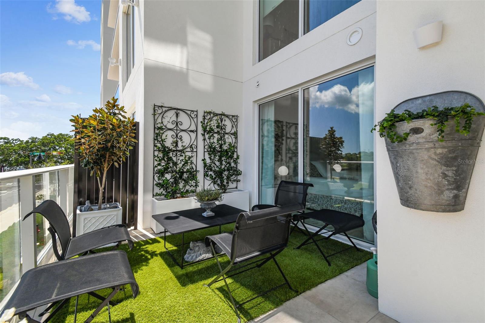 SERENA BY THE SEA CONDO - Residential