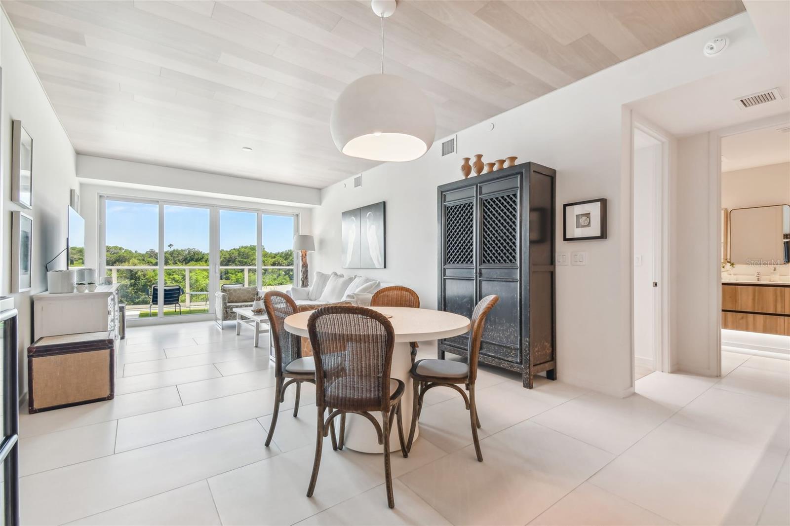 SERENA BY THE SEA CONDO - Residential