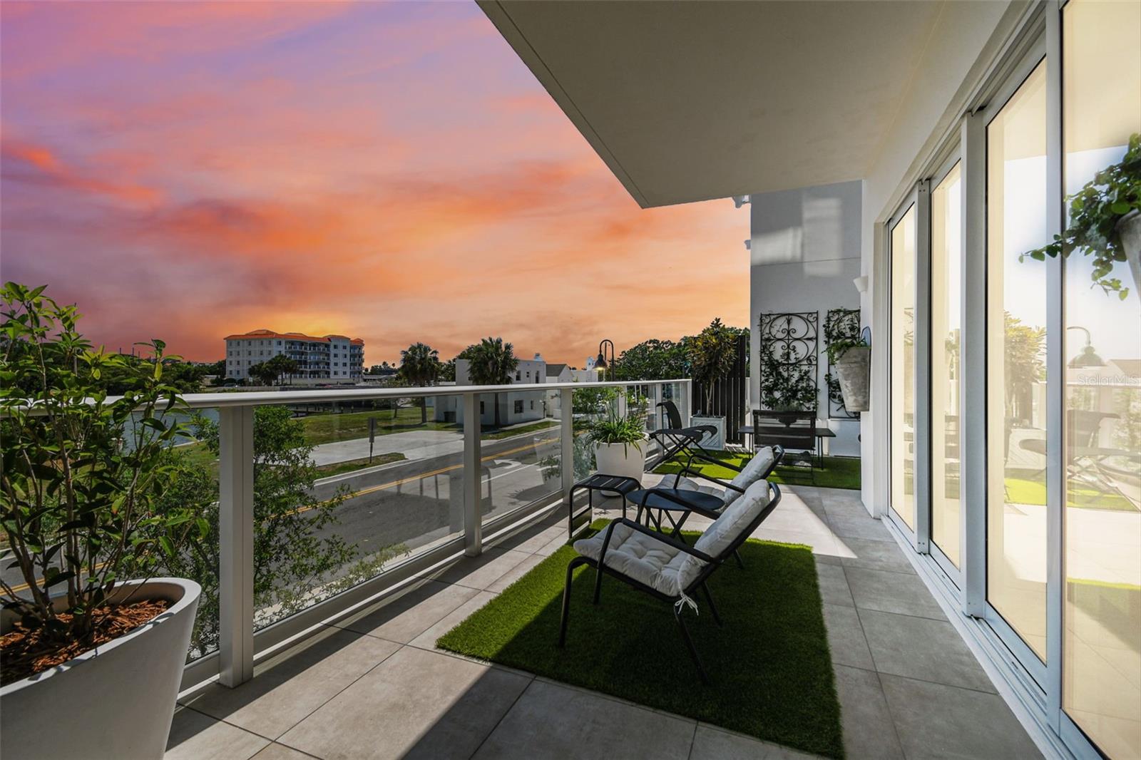 SERENA BY THE SEA CONDO - Residential