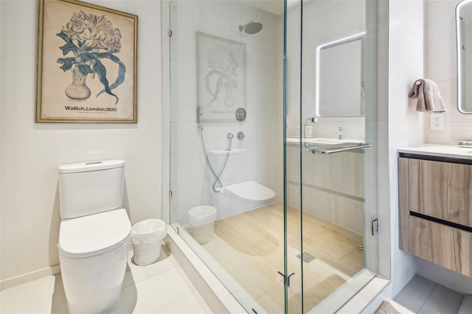 SERENA BY THE SEA CONDO - Residential