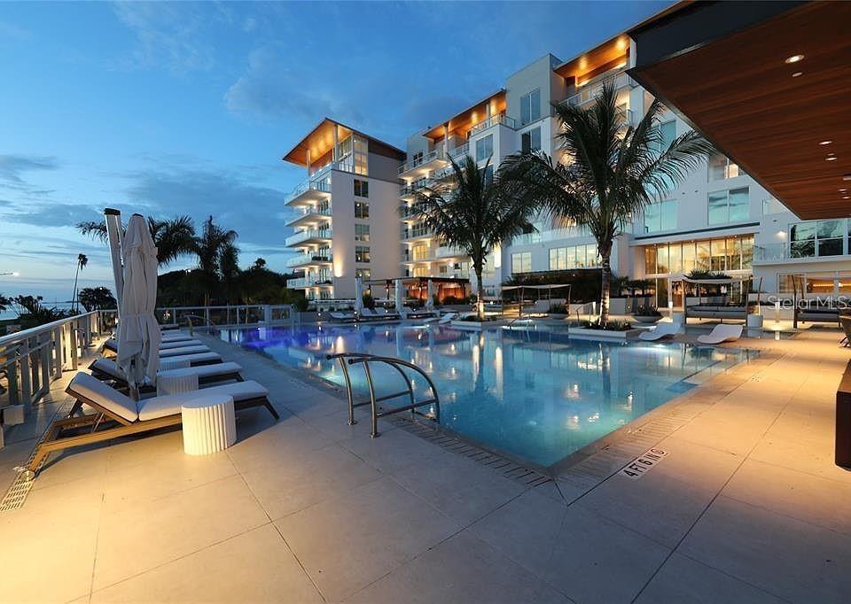 SERENA BY THE SEA CONDO - Residential