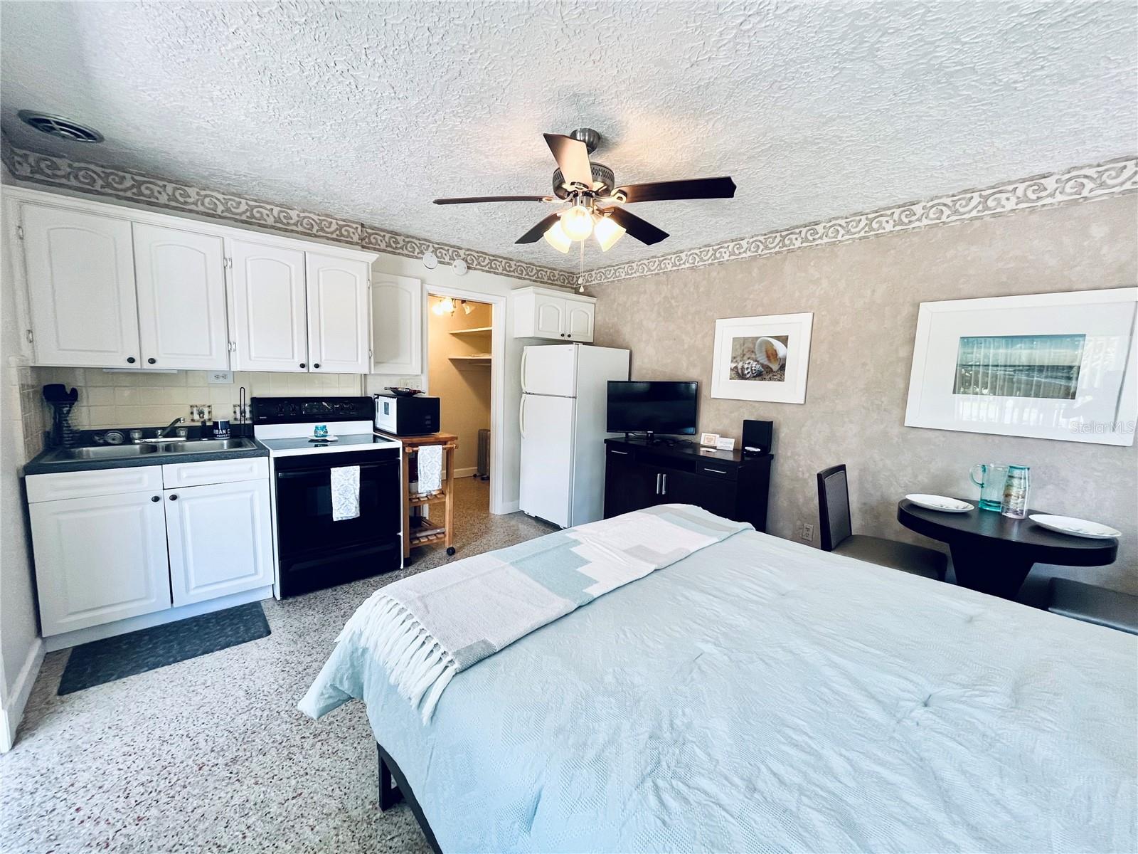 BAY SHORE REV - Residential Income