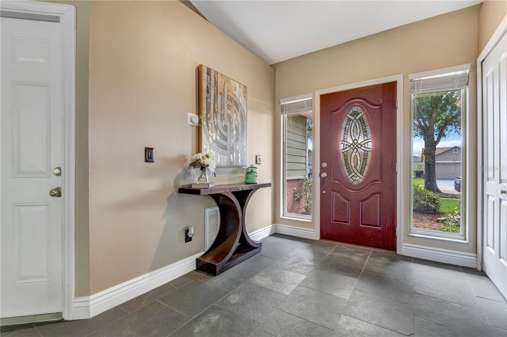 Photo of 1324 Silverthorn Drive, Orlando, FL 32825 (MLS # O6441082)