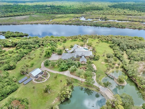 Photo of 630 N River Road, Venice, FL 34293 (MLS # N6144869)