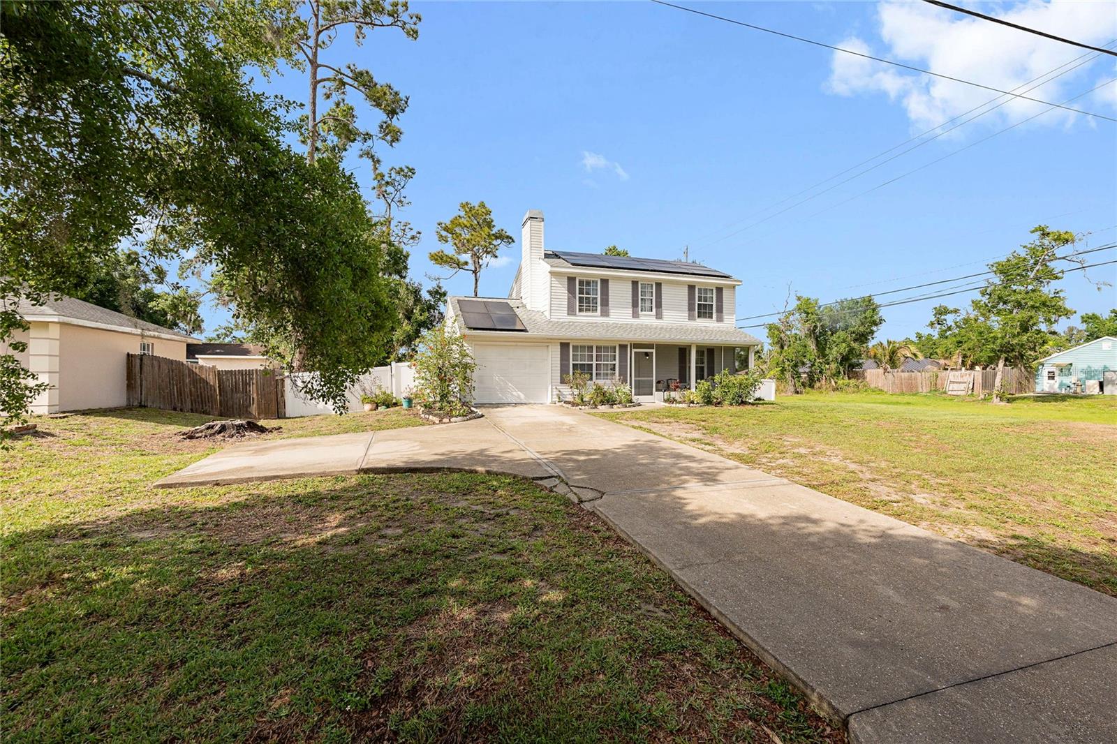 LAKE SARASOTA - Residential