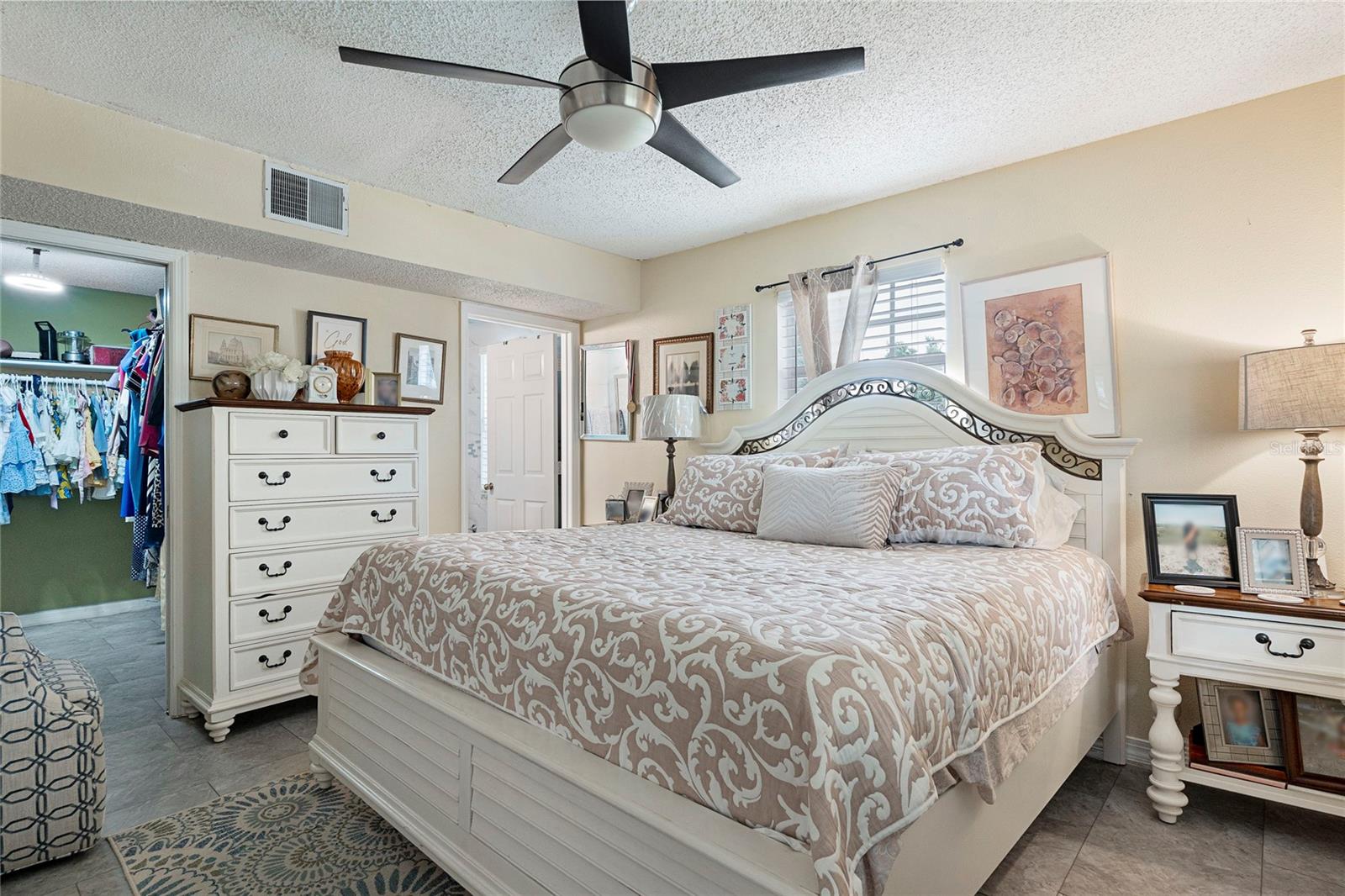 LAKE SARASOTA - Residential