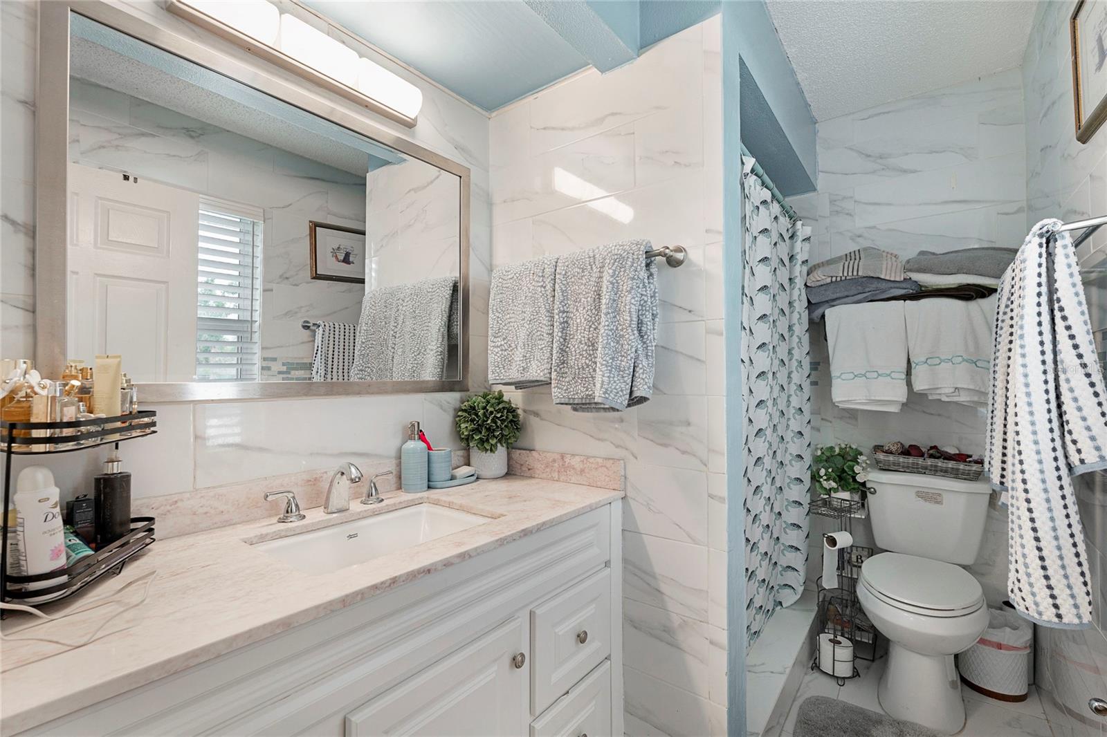 LAKE SARASOTA - Residential