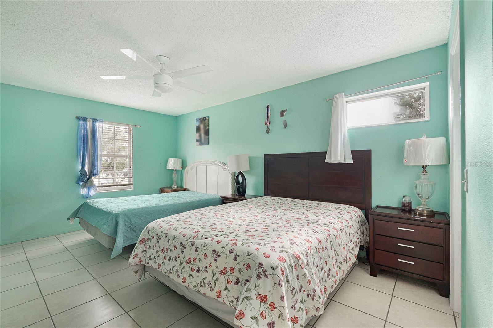 LAKE SARASOTA - Residential