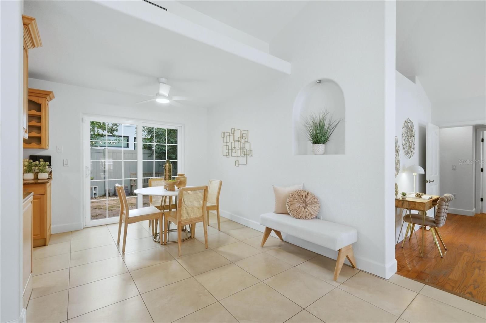 HUDSON BAYOU/MIDWOOD MANOR - Residential