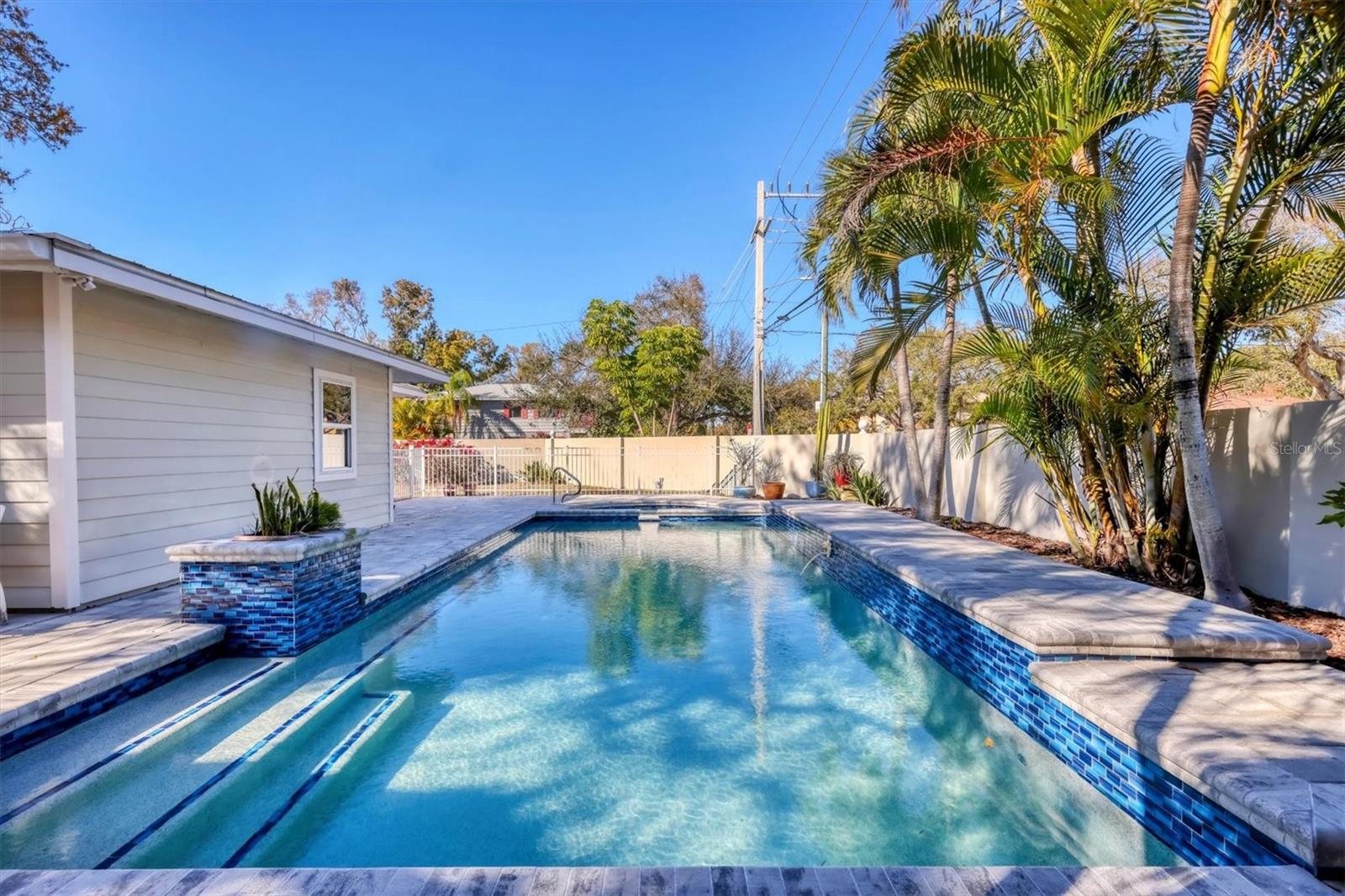 HUDSON BAYOU/MIDWOOD MANOR - Residential