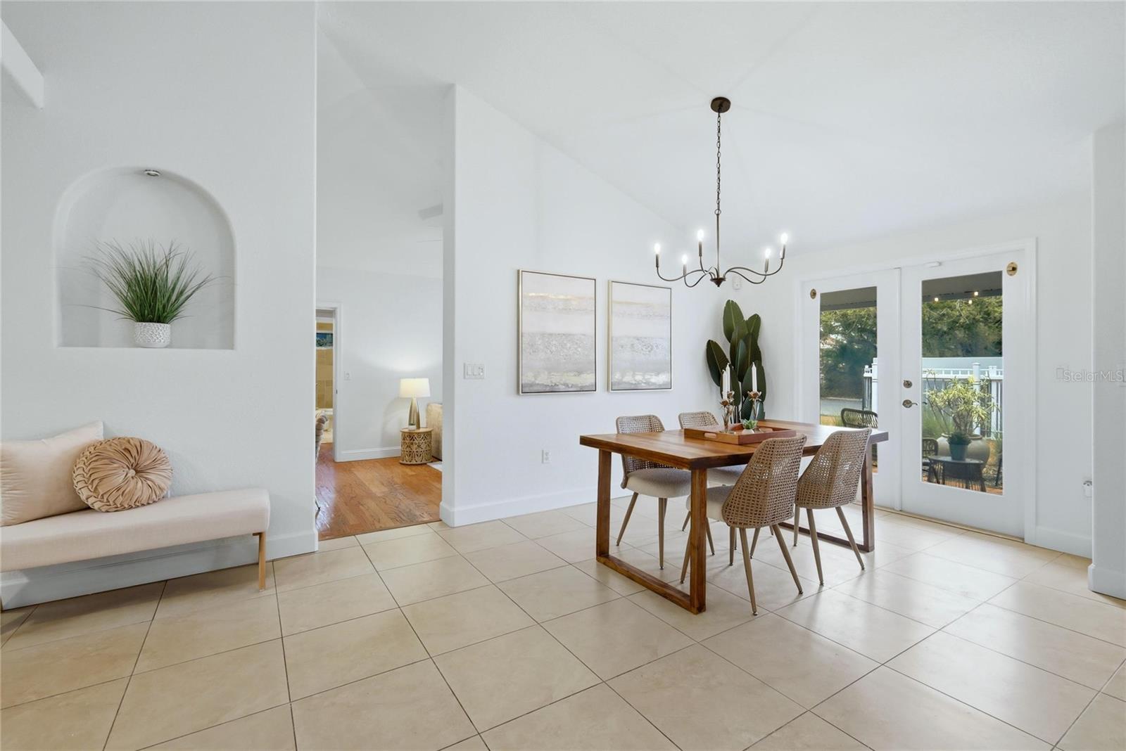 HUDSON BAYOU/MIDWOOD MANOR - Residential