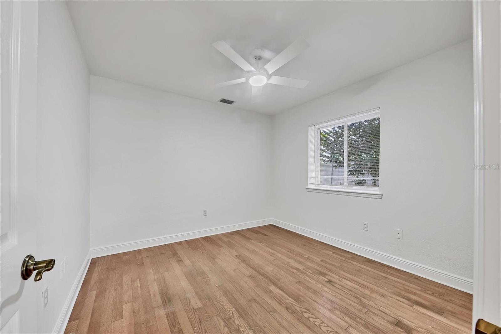 HUDSON BAYOU/MIDWOOD MANOR - Residential