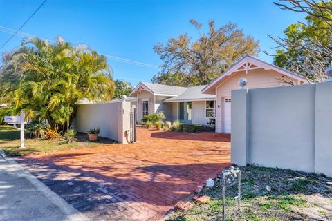 Photo of 1792 Floyd Street, Sarasota, FL 34239 (MLS # A4684245)