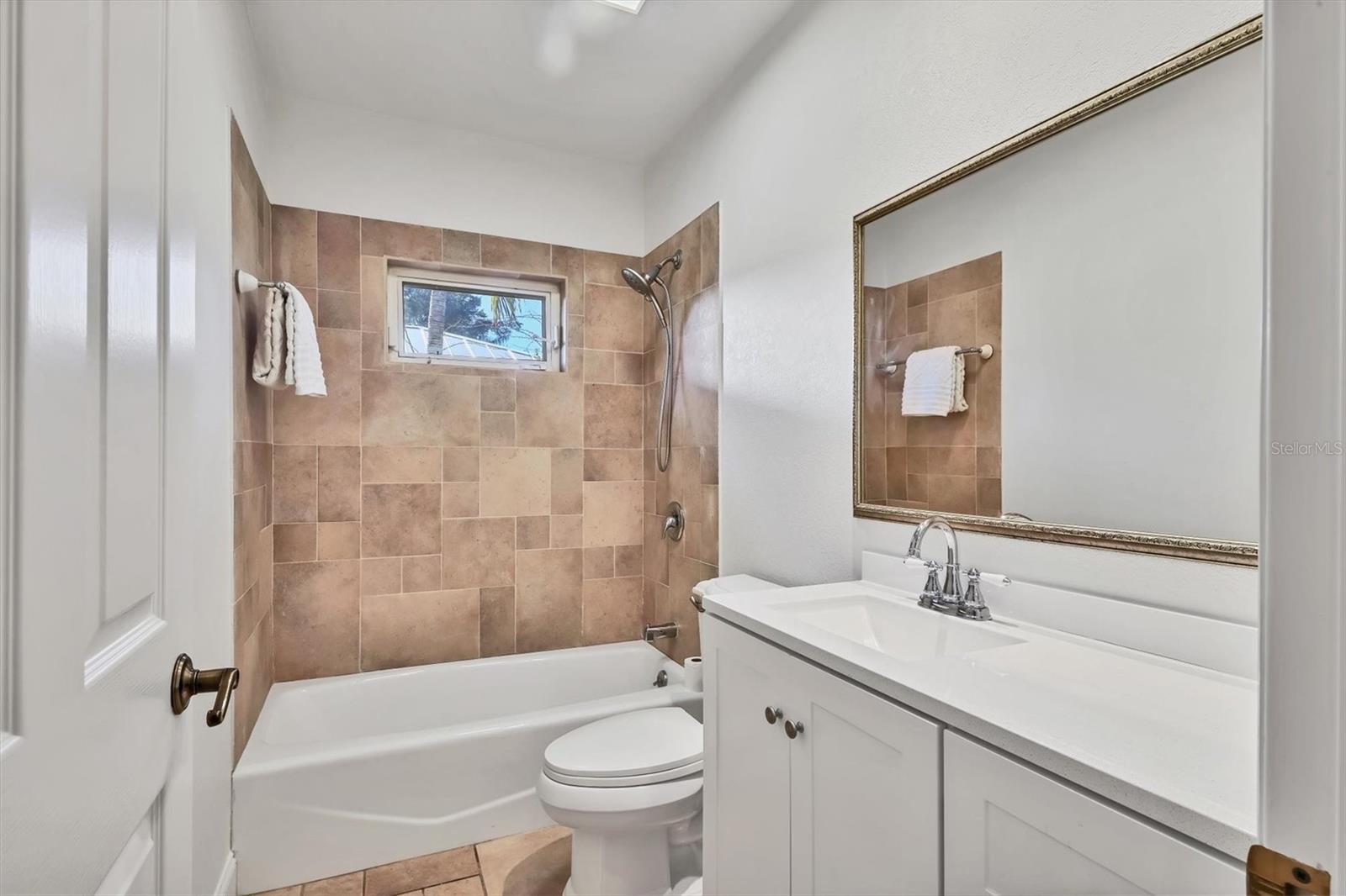 HUDSON BAYOU/MIDWOOD MANOR - Residential