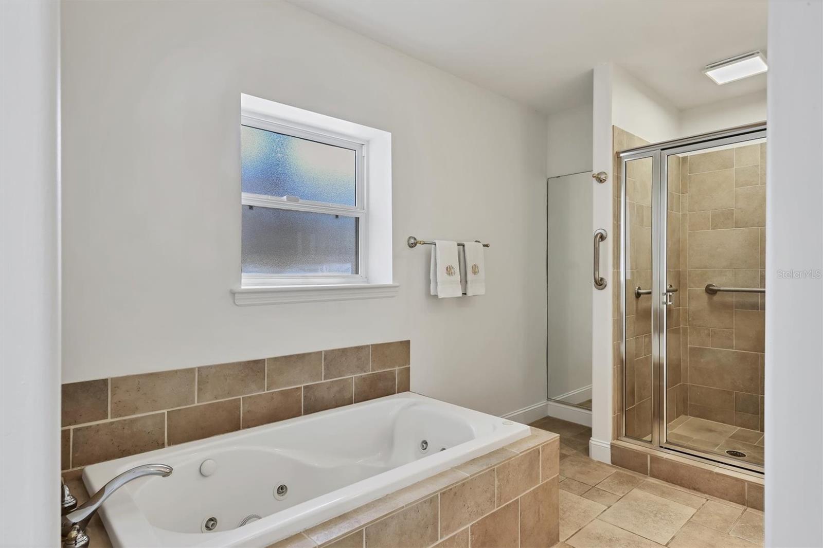 HUDSON BAYOU/MIDWOOD MANOR - Residential