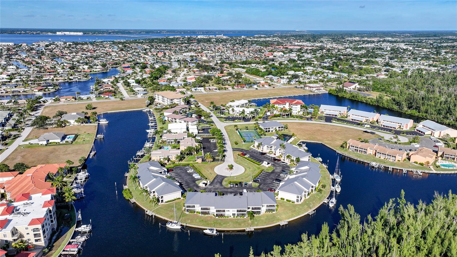 VENETIAN ISLES PH 03 BLDG 03 - Residential