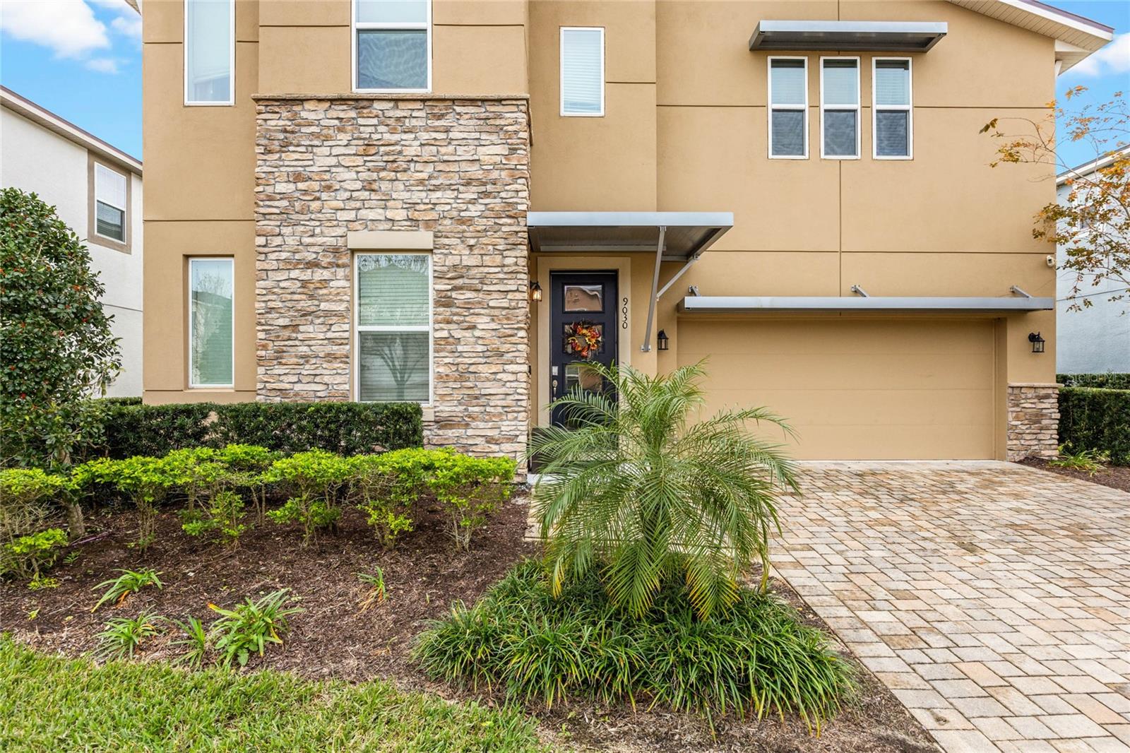 SOLARA RESORT - Residential Lease