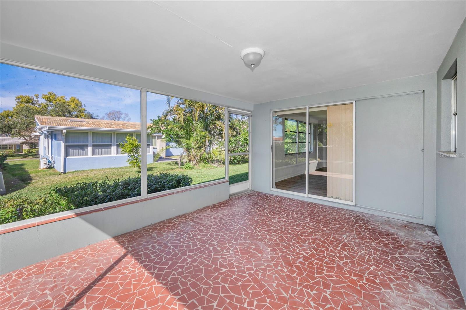 CANTERBURY CHASE - Residential