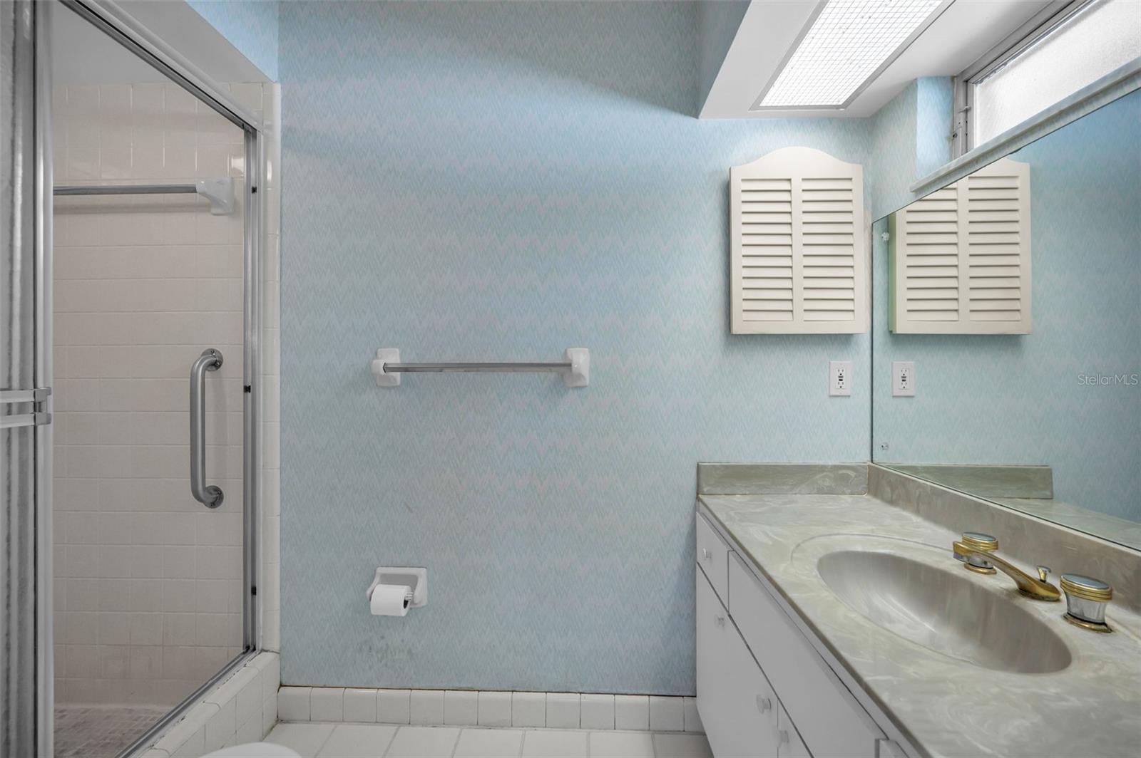 CANTERBURY CHASE - Residential