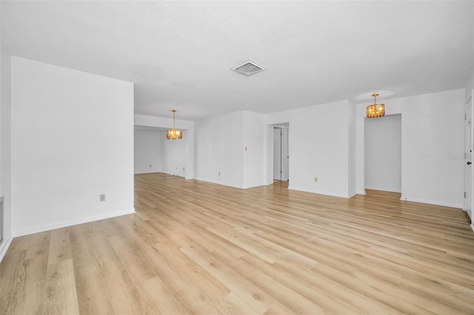 CANTERBURY CHASE - Residential