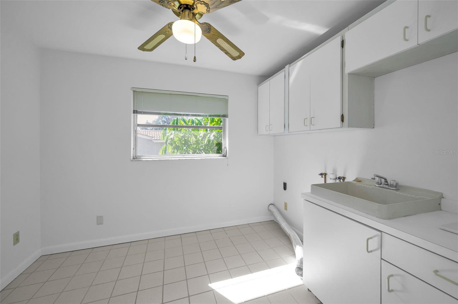 CANTERBURY CHASE - Residential