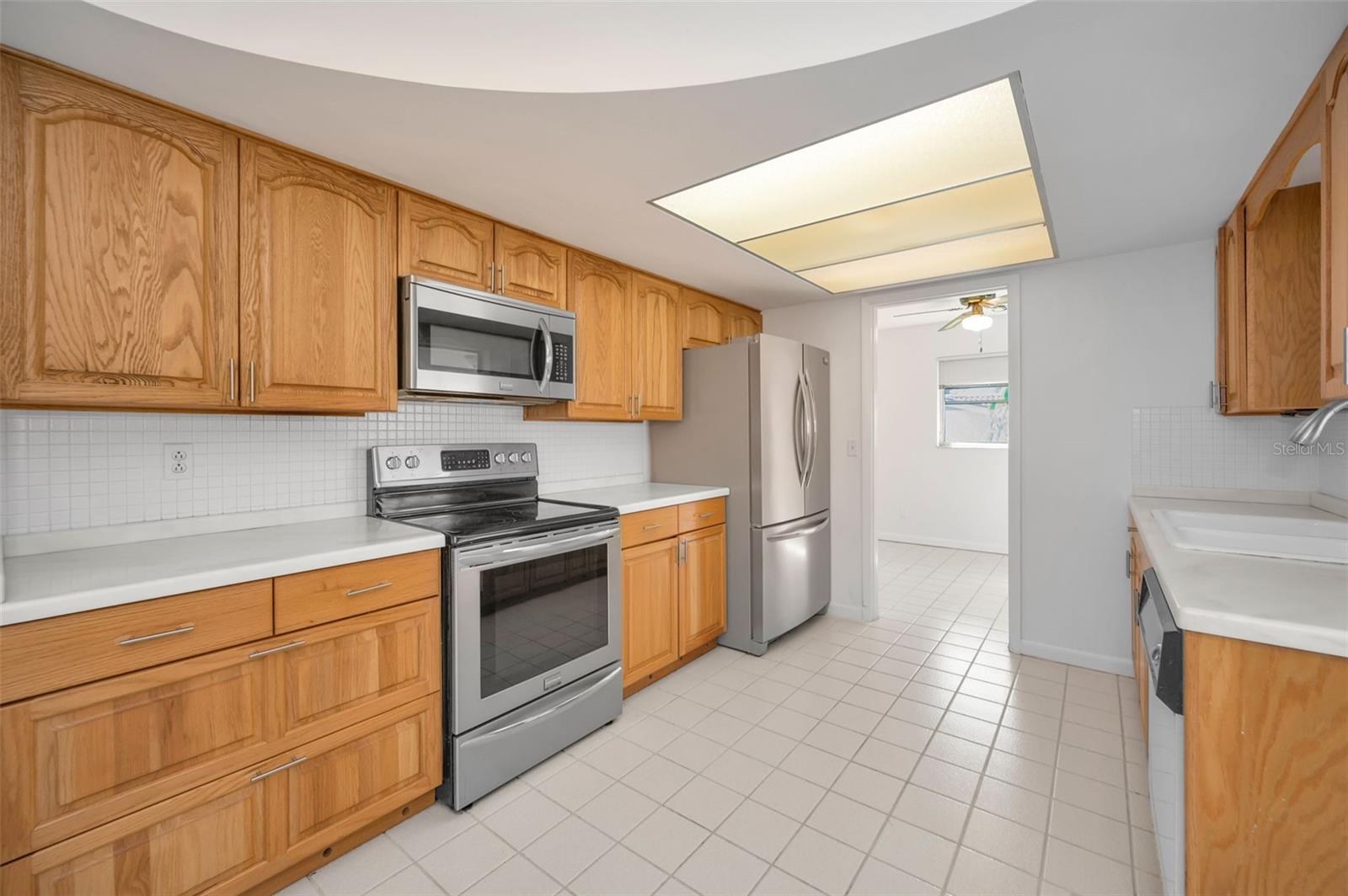 CANTERBURY CHASE - Residential