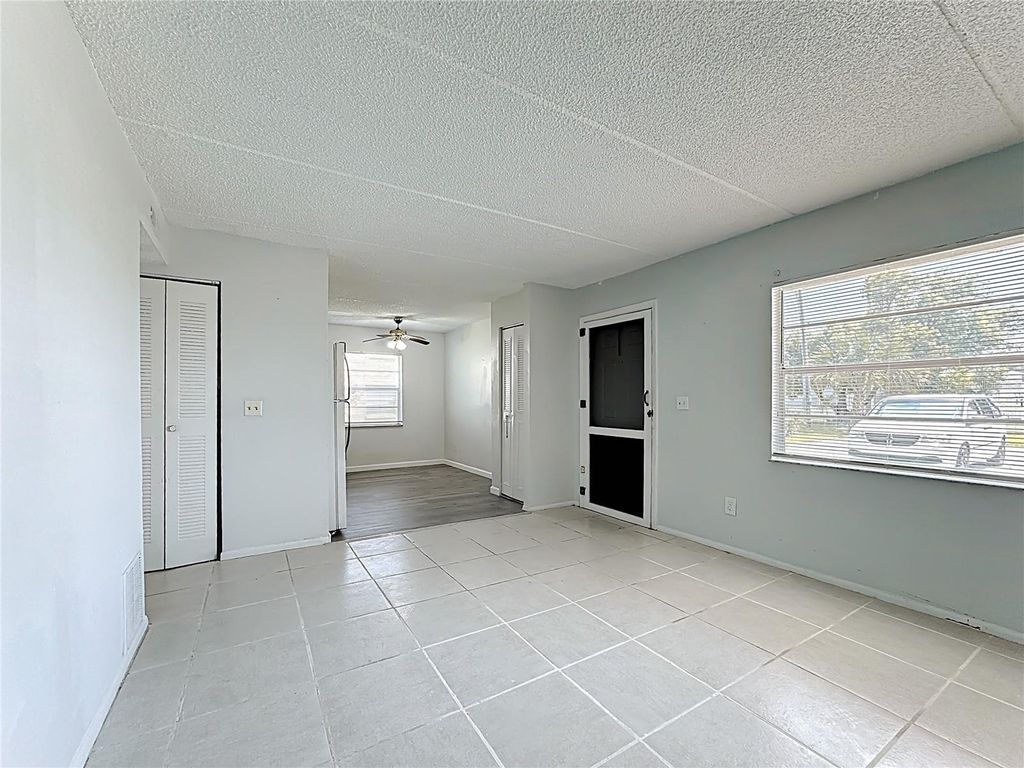 Photo of 694 Michigan Court #4, Saint Cloud, FL 34769 (MLS # O6376387)