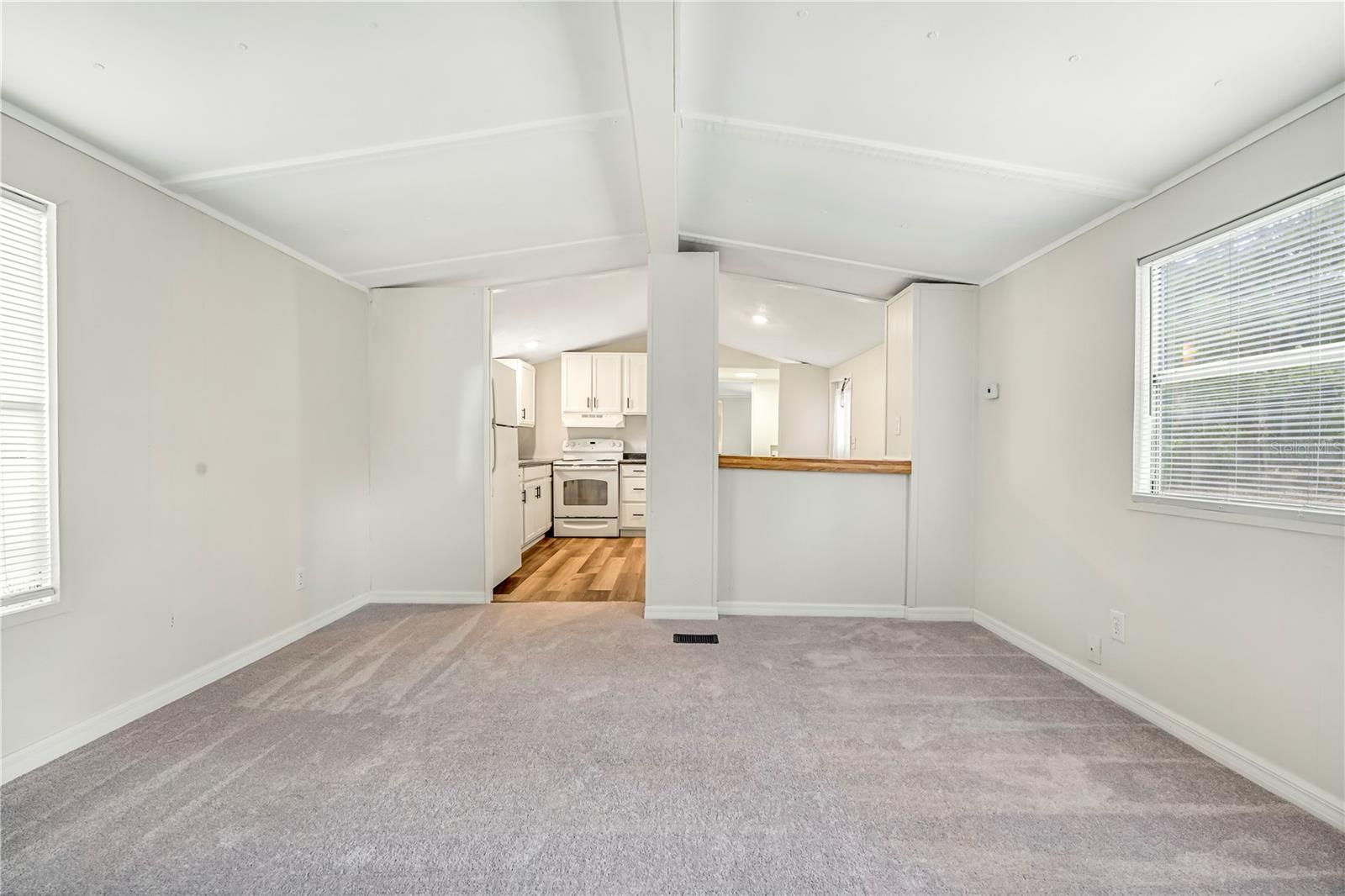 HOLIDAY ACRES UNIT 01 - Residential