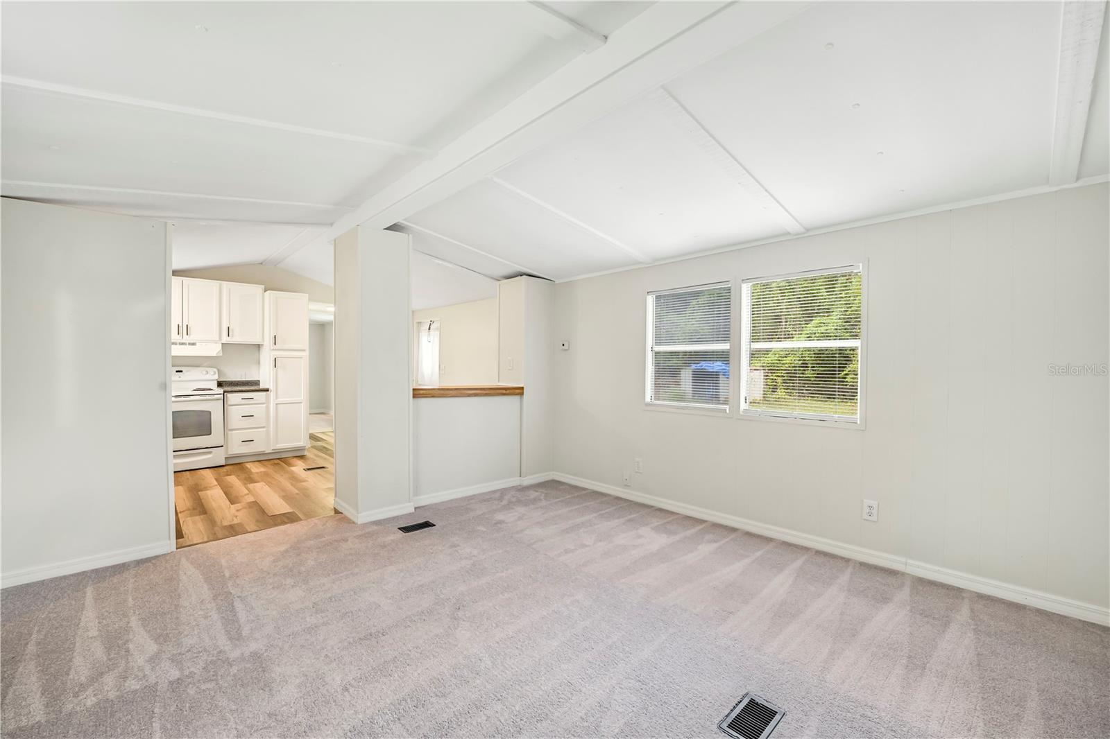 HOLIDAY ACRES UNIT 01 - Residential