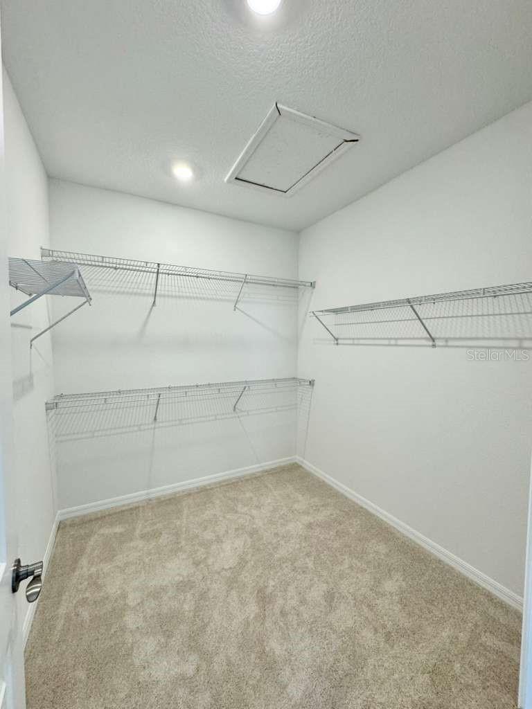 WINTER GROVE - Residential Lease