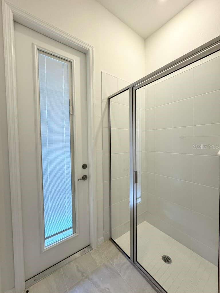 WINTER GROVE - Residential Lease