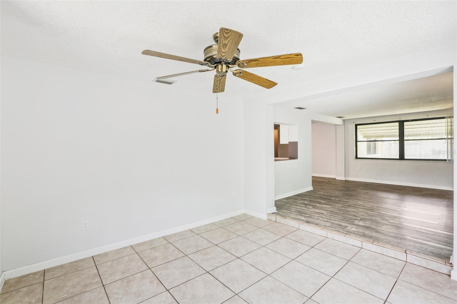 BEACON SQUARE - Residential Lease