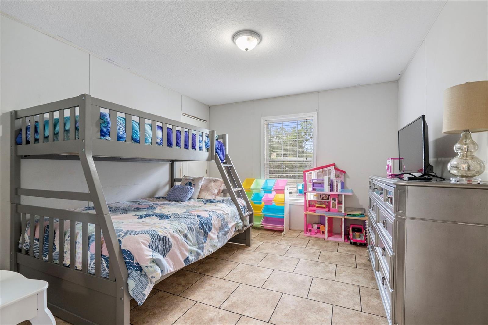 LEISURE HILLS - Residential