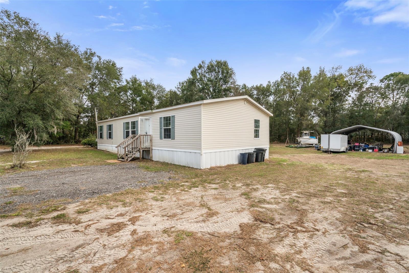 LEISURE HILLS - Residential