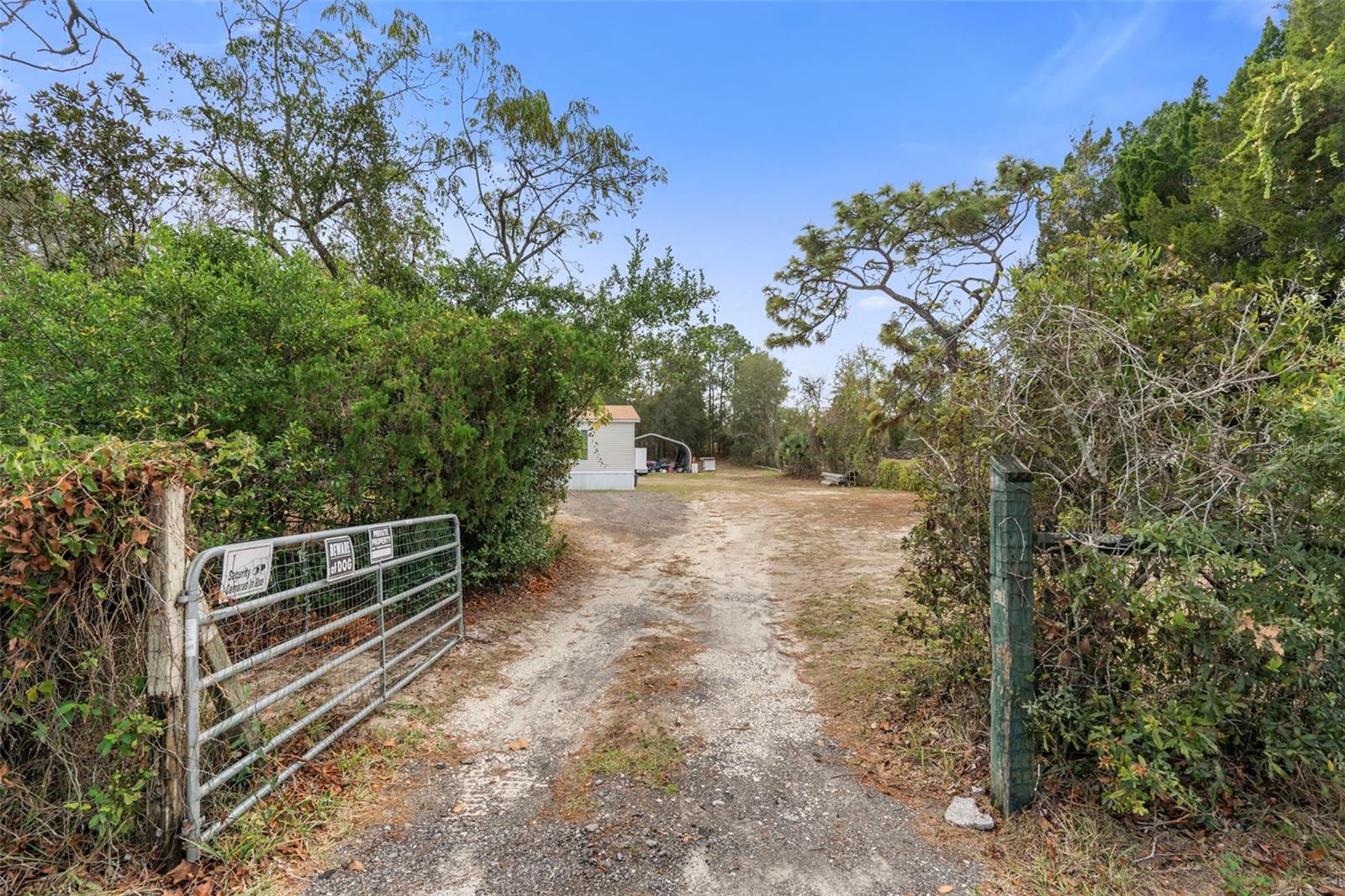 LEISURE HILLS - Residential